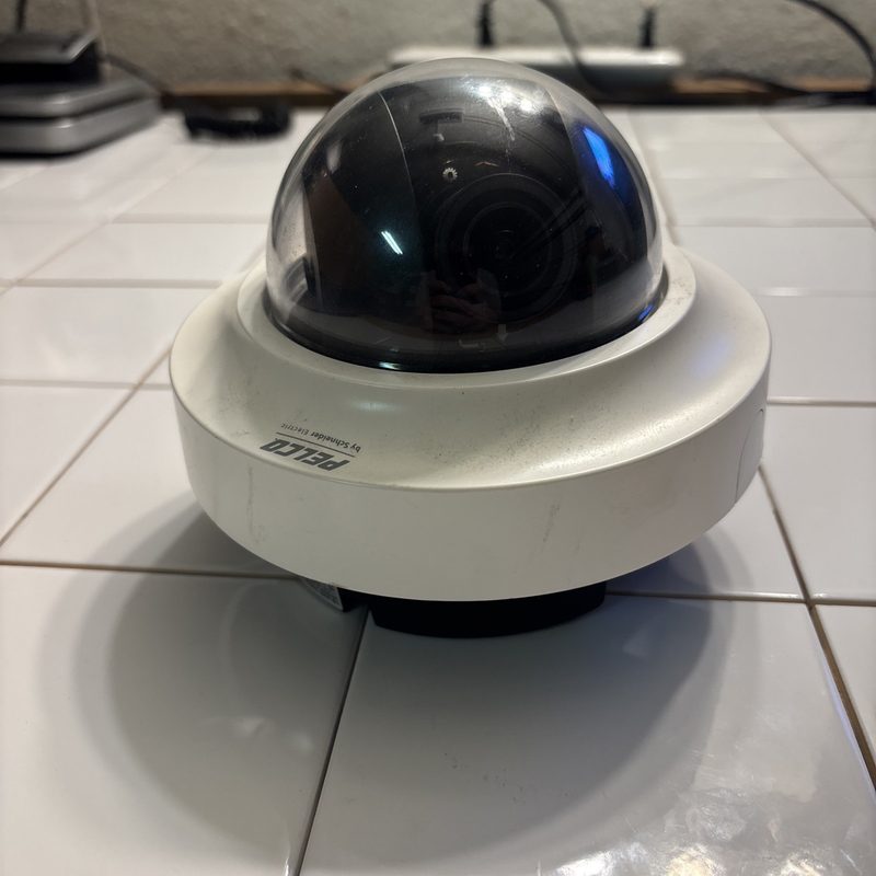 Камера Pelco IMP1110-1