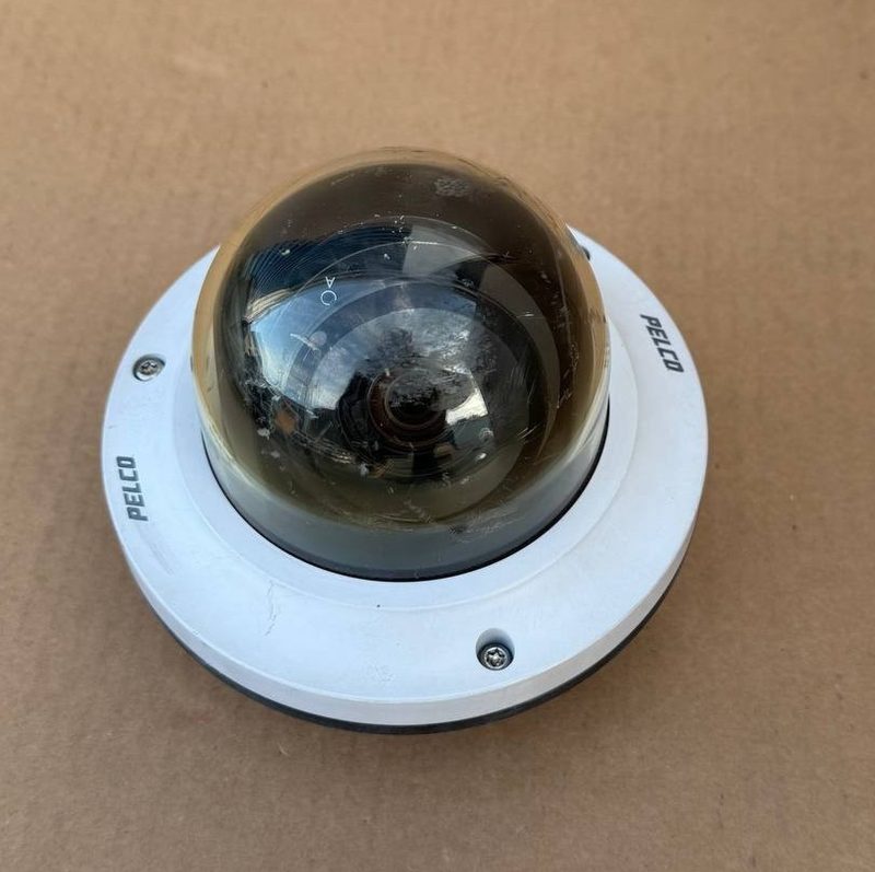 Камера Pelco IMP221-1ES
