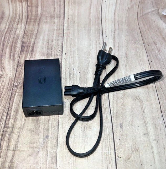 Коммутатор Ubiquiti INJECTOR-GP-H480-050G