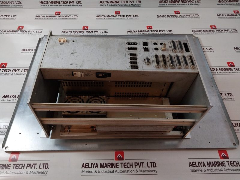Промышленный компьютер INPUT-18-36V