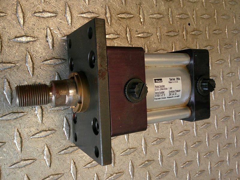 Пневмоцилиндр Parker J2MAUS34A
