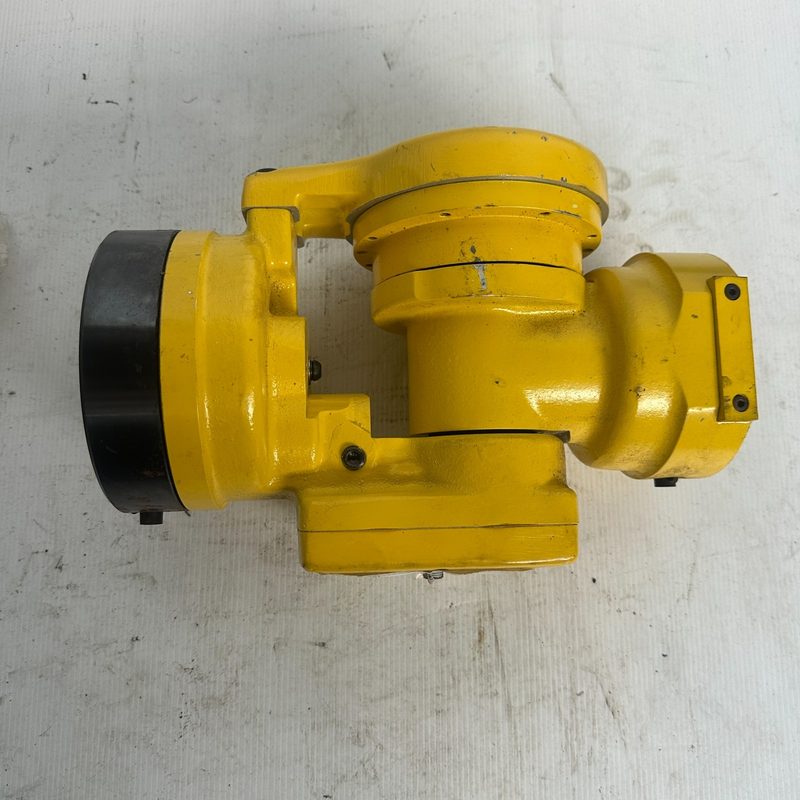 Робот FANUC J5-F88-488