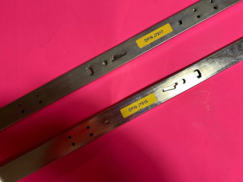 Комплект направляющих Dell J7817
