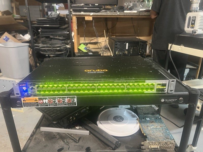 Коммутатор HPE J9728A