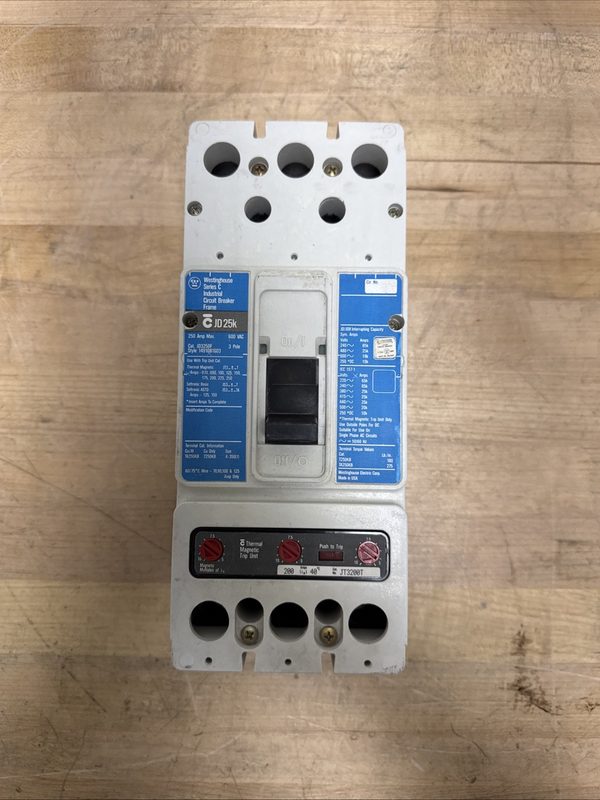 Автоматический выключатель Eaton JD3250F