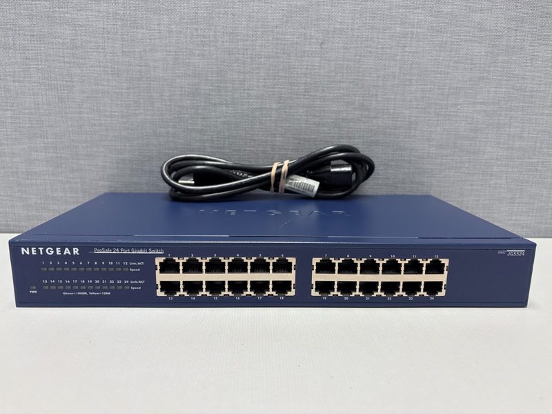 Коммутатор Netgear JGS524