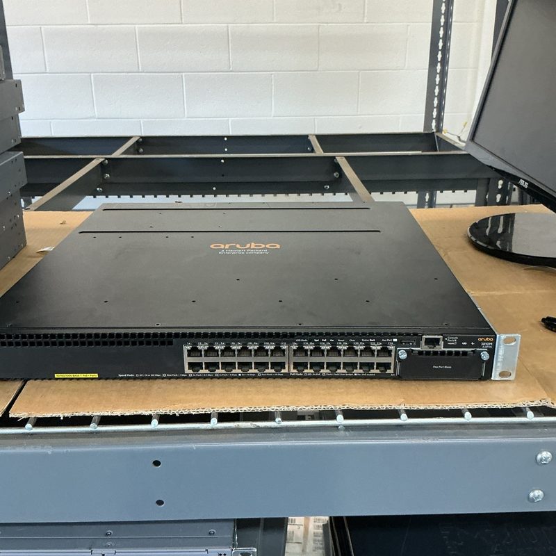 Коммутатор HPE JL073-61001