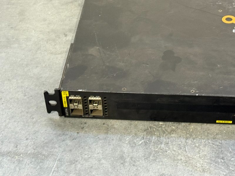 Коммутатор Aruba JL677A