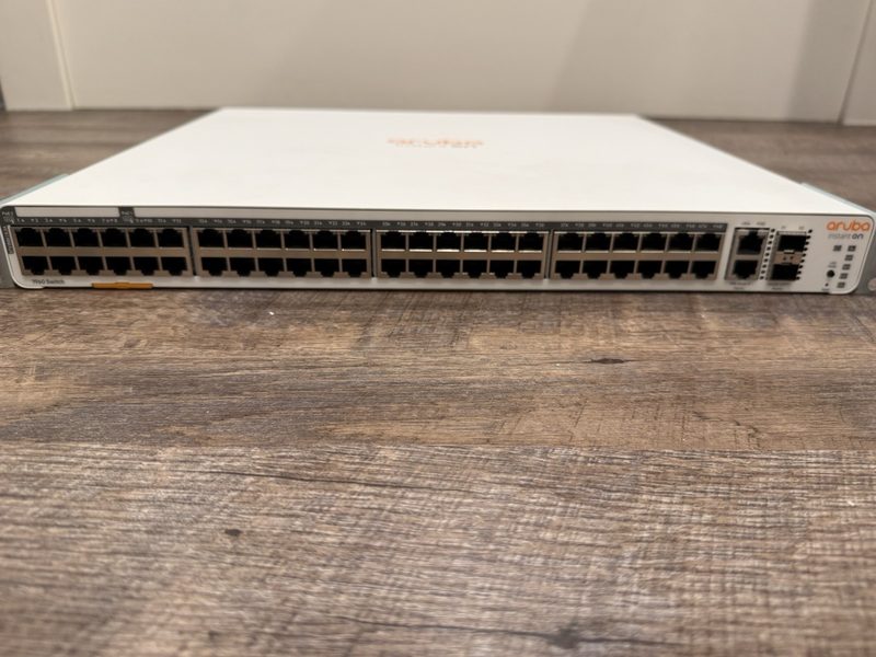 Коммутатор HPE JL809A