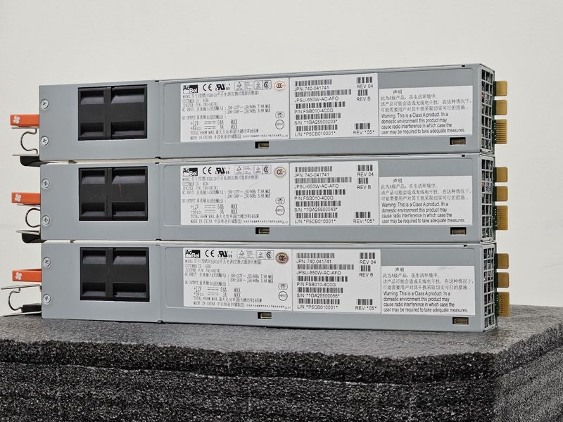 Коммутатор Juniper JPSU-650W-AC-AFO