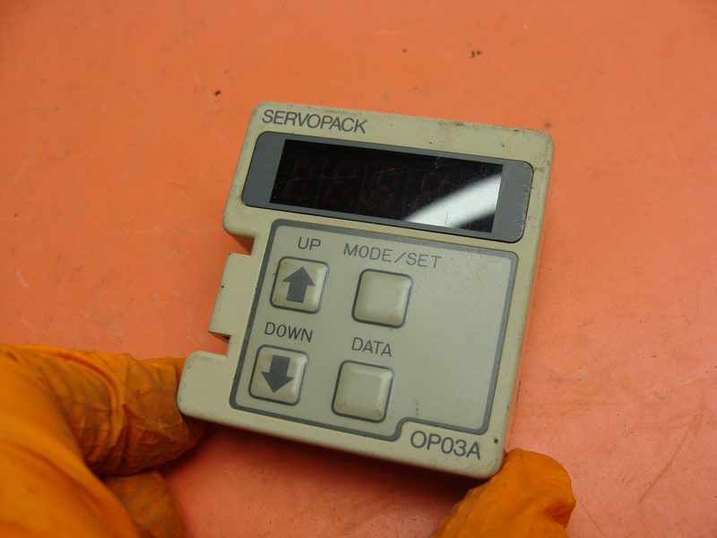 Сервопривод Yaskawa JUSP-OP03A