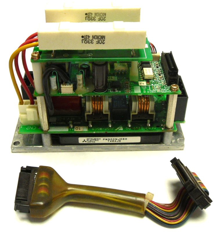 Сервопривод Yaskawa JUSP-WSCD10AA