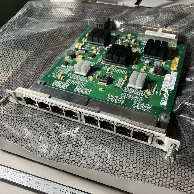 Коммутатор Juniper JXU-8GE-TX-S