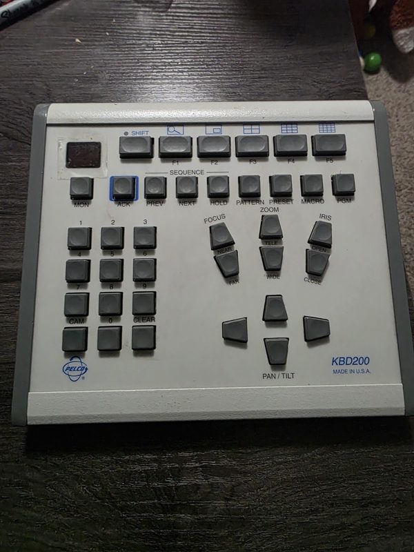 Камера Pelco KBD200
