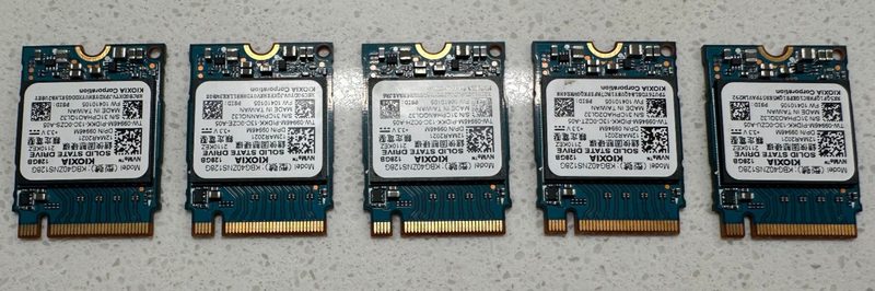 SSD-накопитель Dell KBG40ZNS128G
