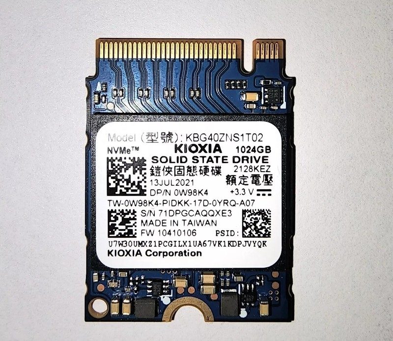 SSD-накопитель KBG40ZNS1T02