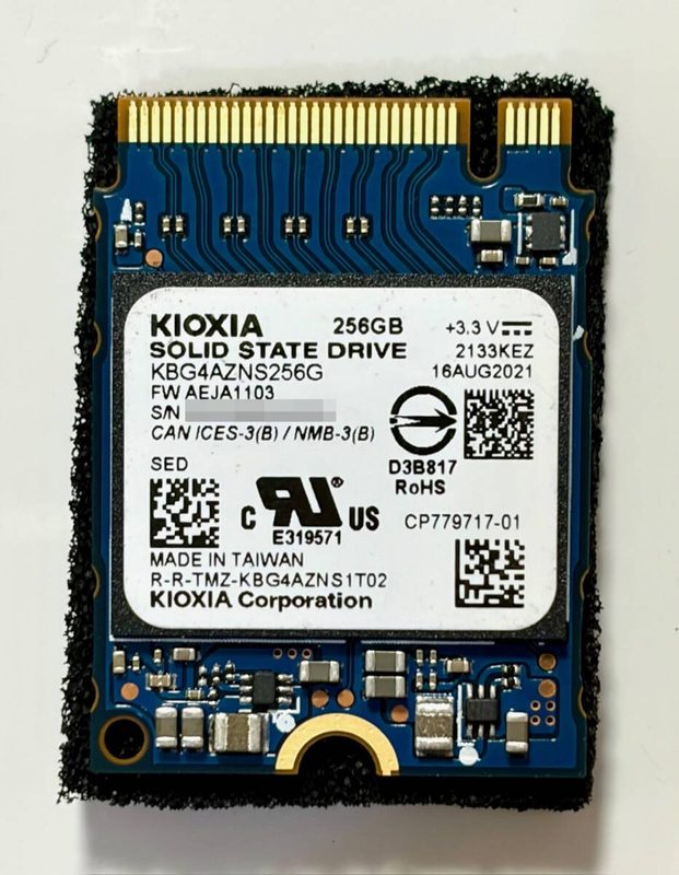 SSD-накопитель KBG4AZNS