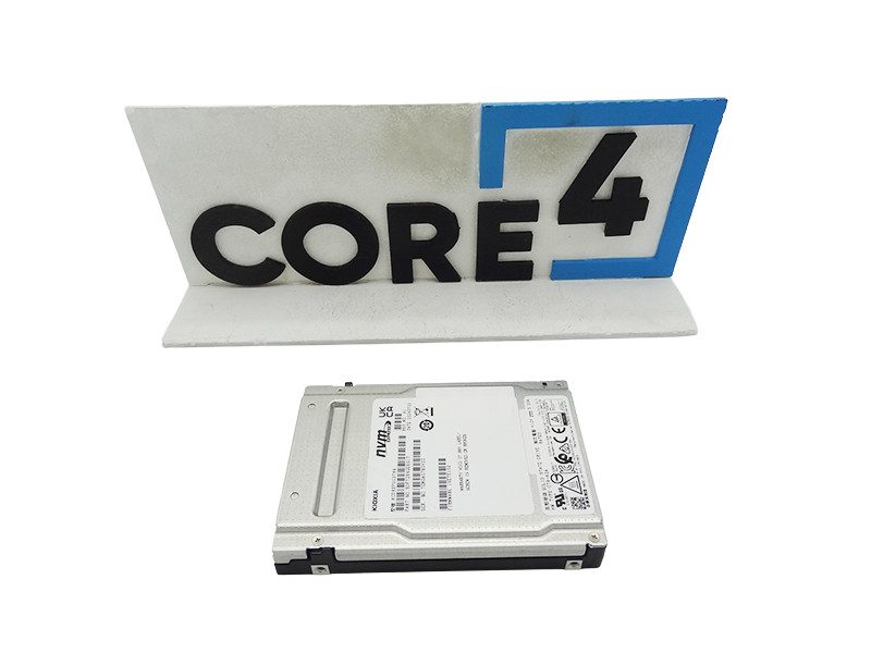 SSD-накопитель KCD8XPUG3T84