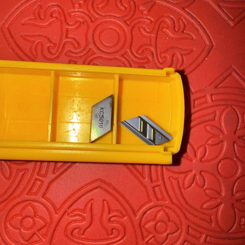 Режущий инструмент Kennametal KCGX110304R15