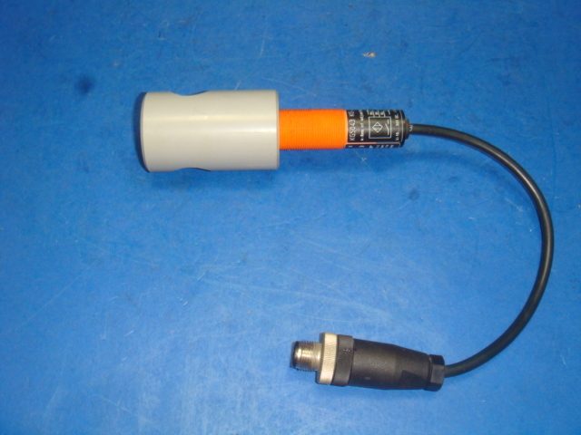 Датчик приближения ifm KG-3008-BPKG/NI