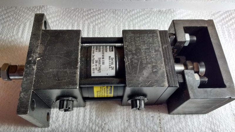 Пневмоцилиндр Parker KJTC2AUVS14A14A