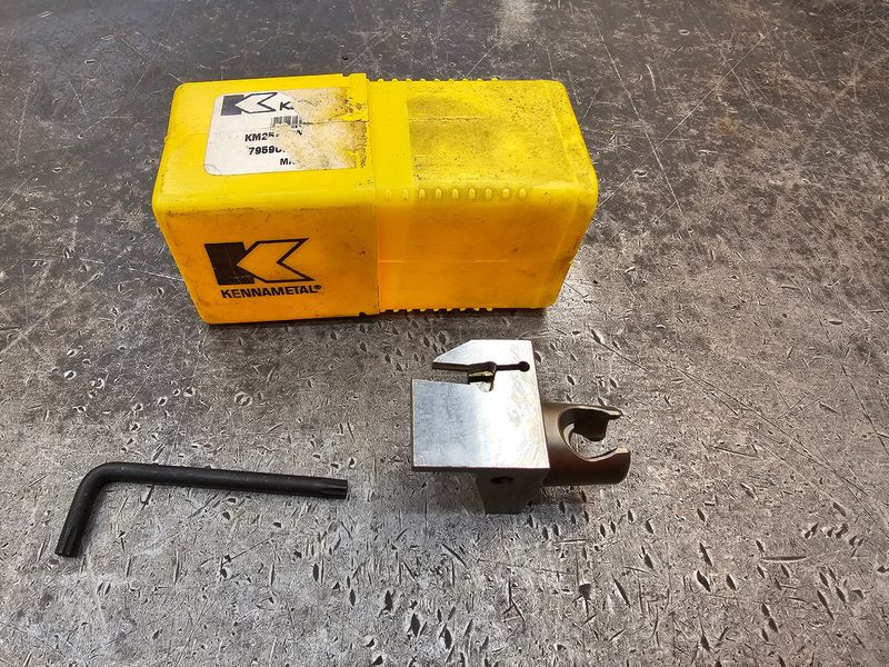 Режущий инструмент Kennametal KM25A4SMR041430