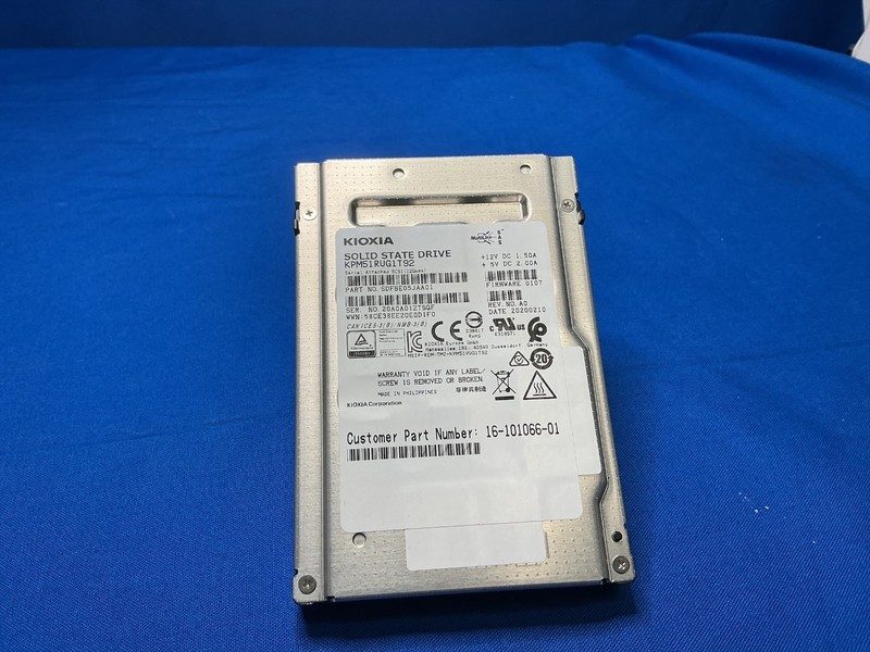 SSD-накопитель KPM51RUG1T92
