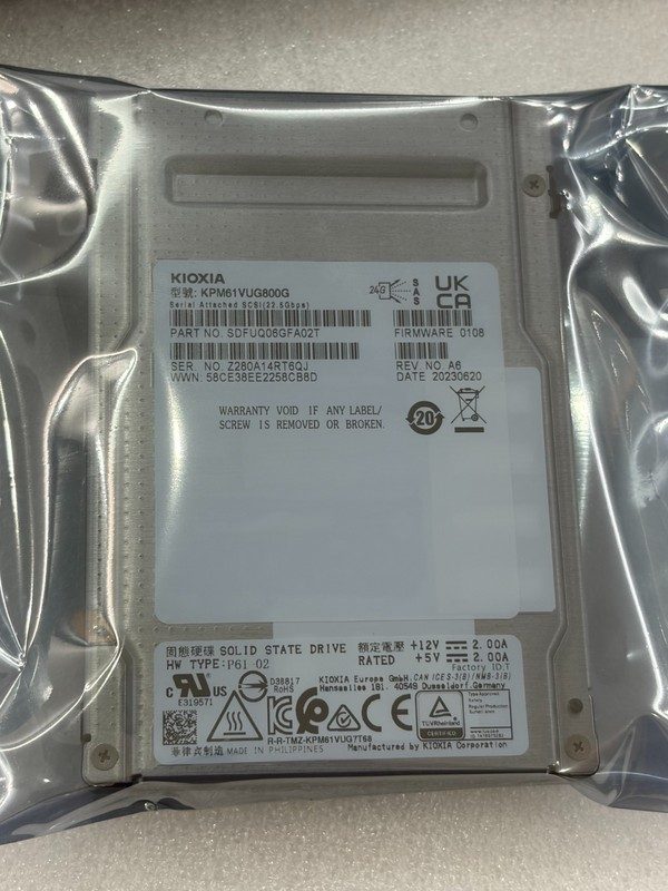 SSD-накопитель KPM61VUG800G