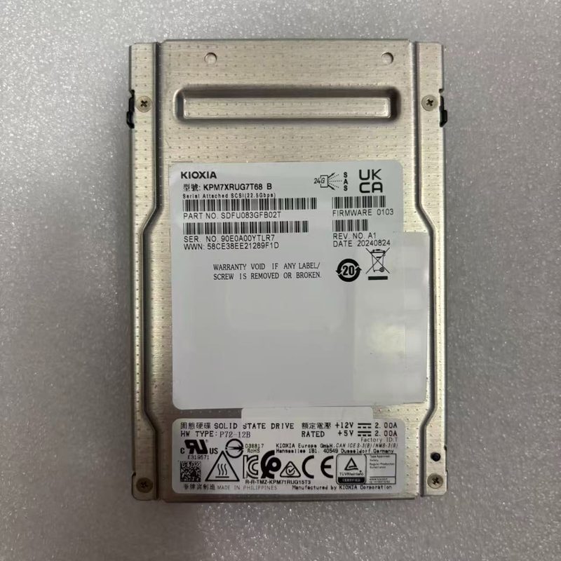 SSD-накопитель Dell KPM7XRUG7T68