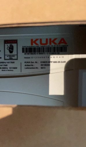 Робот KUKA KPP600-20-2X40