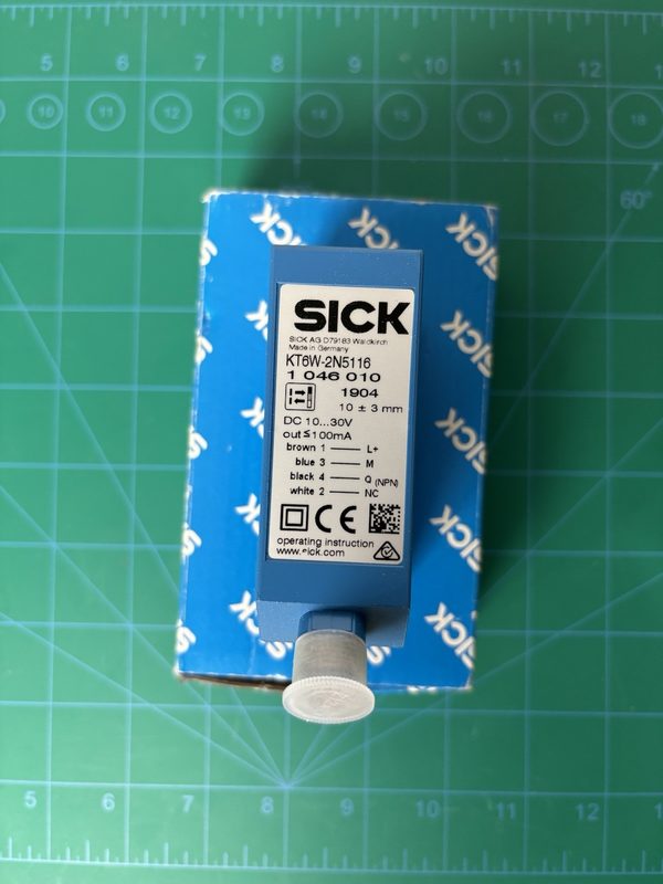 Фотоэлектрический датчик SICK KT6W-2N5116