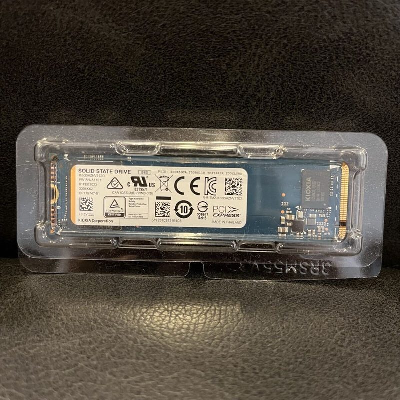 SSD-накопитель KXG5AZNV512G