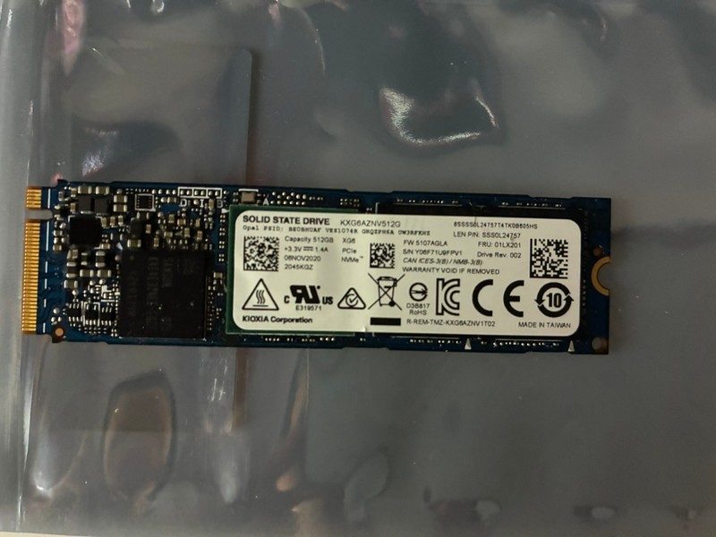SSD-накопитель HPE KXG6AZNV512G