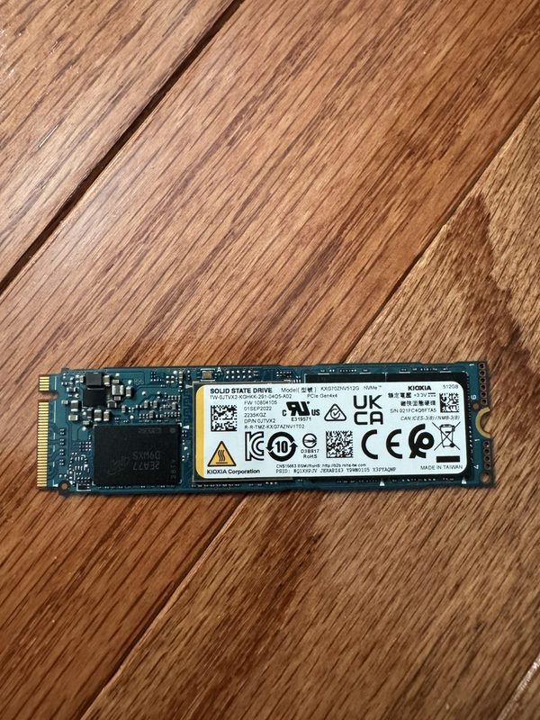 SSD-накопитель Dell KXG70ZNV512G