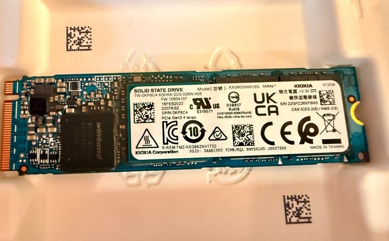 SSD-накопитель Dell KXG80ZNV512G