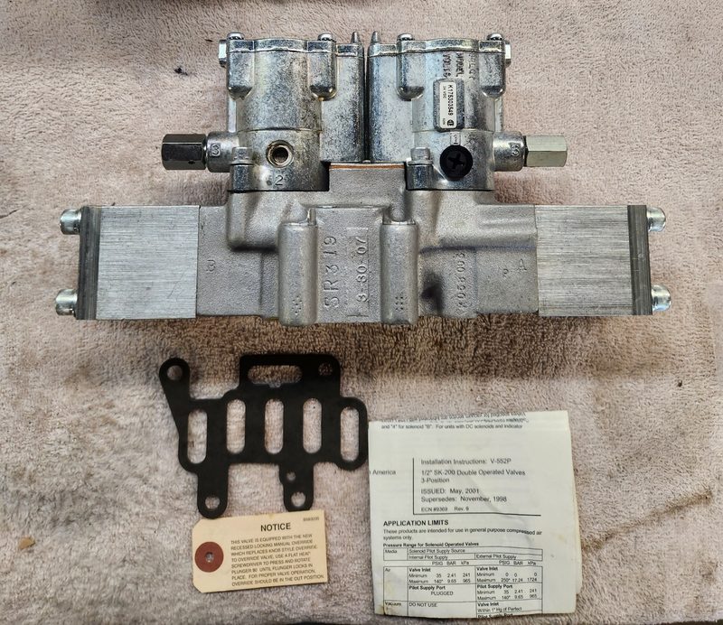 Пневмораспределитель Parker L5255321149