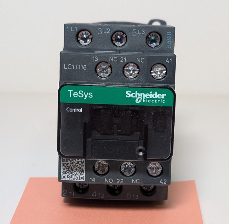 Контактор Schneider LC1D18