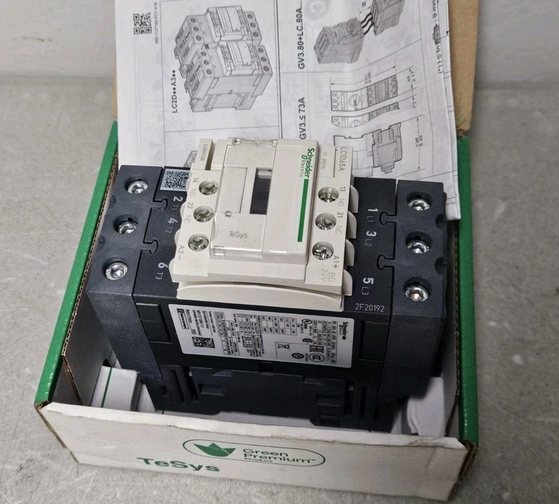 Контактор Schneider LC1D65ABD