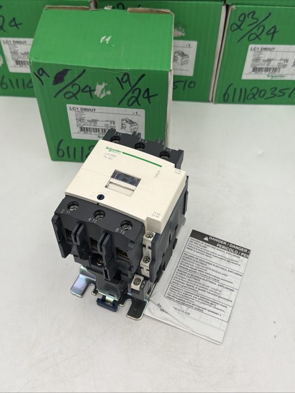 Контактор Schneider LC1D80U7