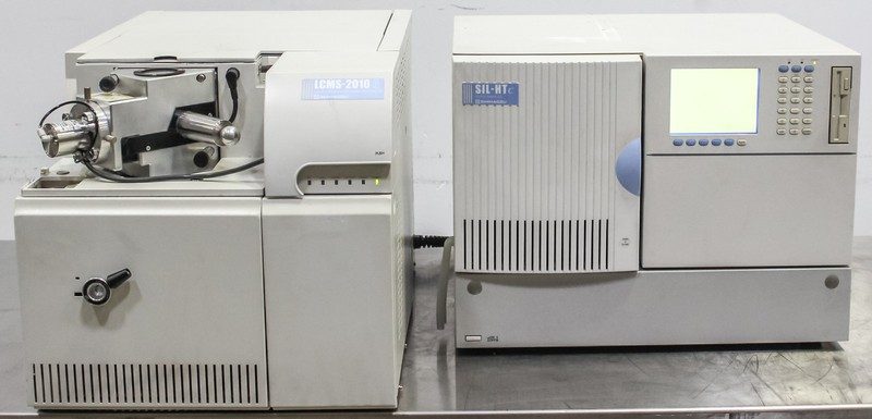 Хроматограф LCMS-2010A