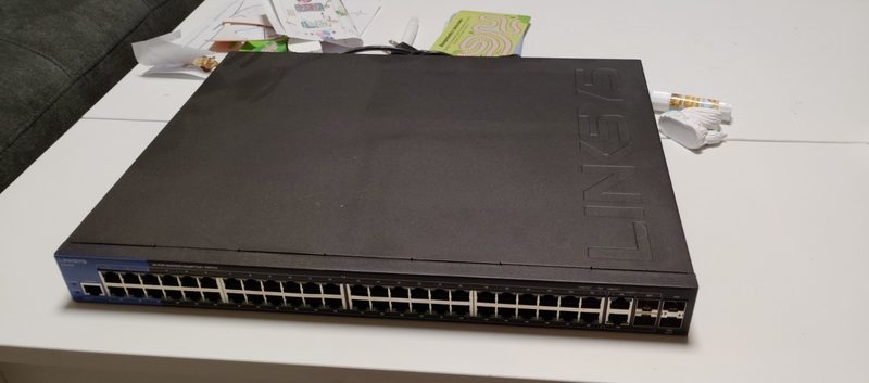 Коммутатор Cisco LGS552P