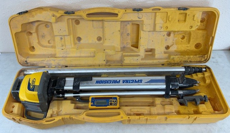 Нивелир Trimble LL300N