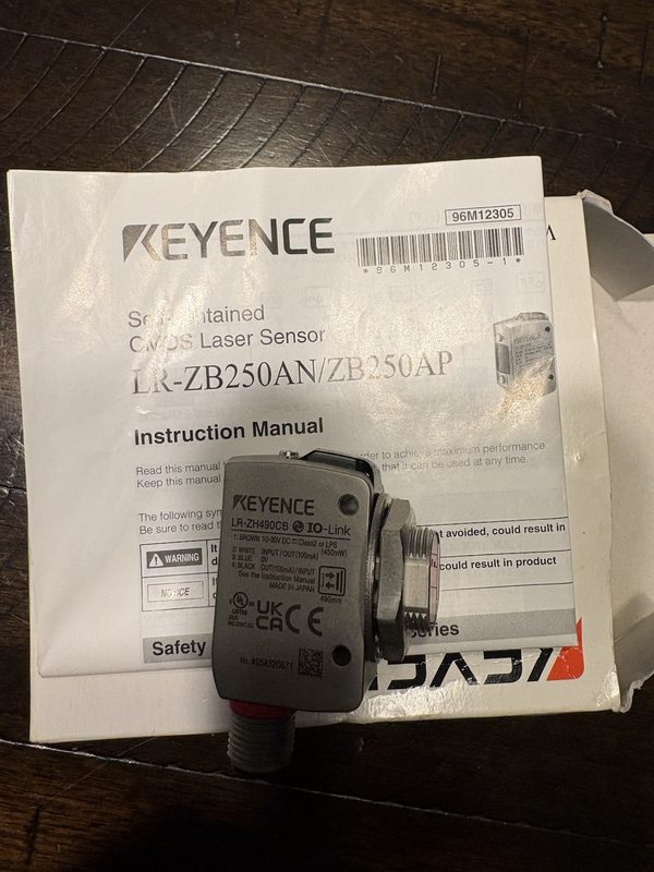 Датчик Keyence LR-ZB250AN