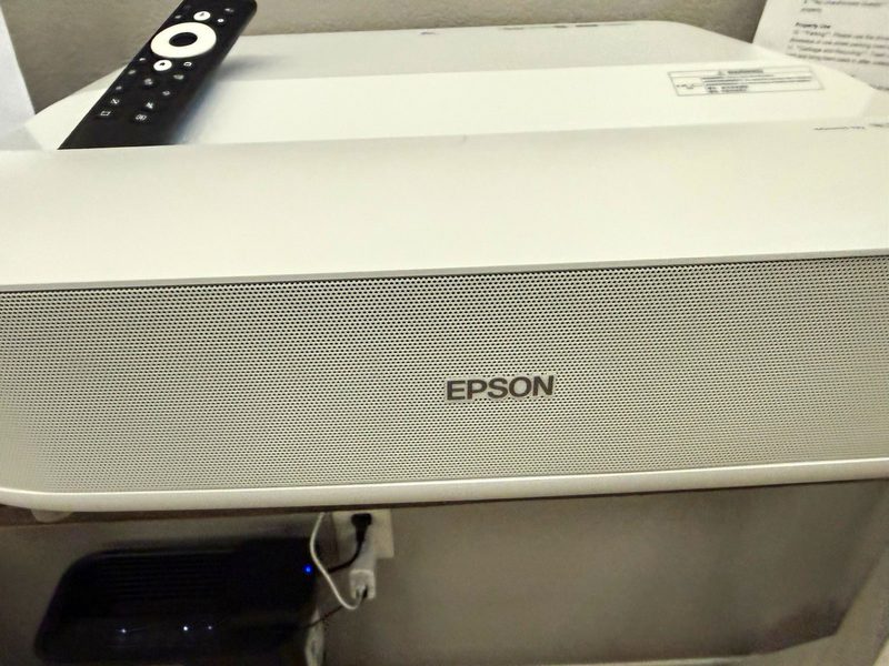 Проектор Epson LS500