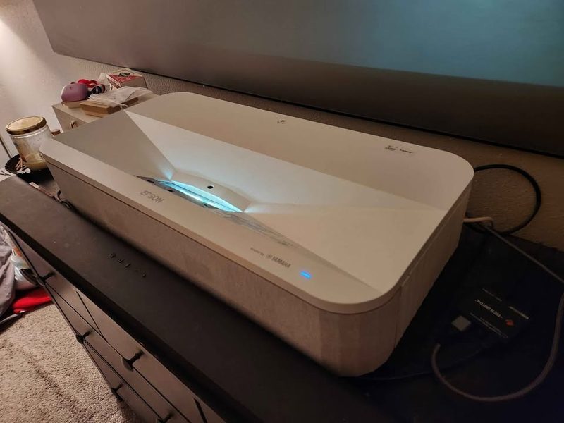 Проектор Epson LS800