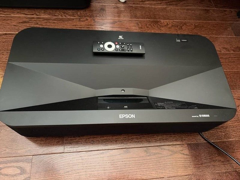 Проектор Epson LS800B