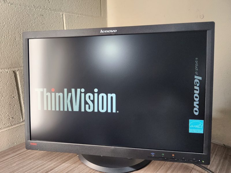 Монитор Lenovo LT2252PWA