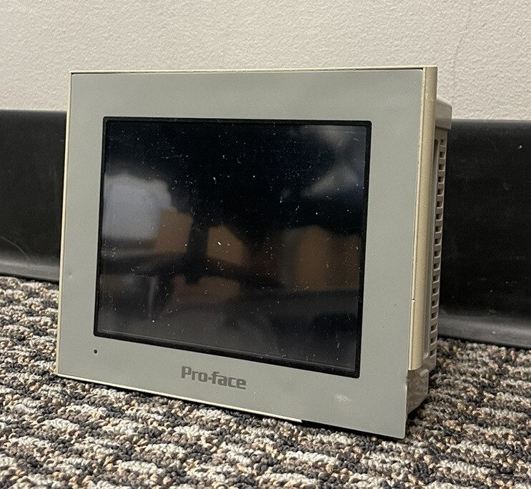 Панель оператора LT3300-L1-D24-C