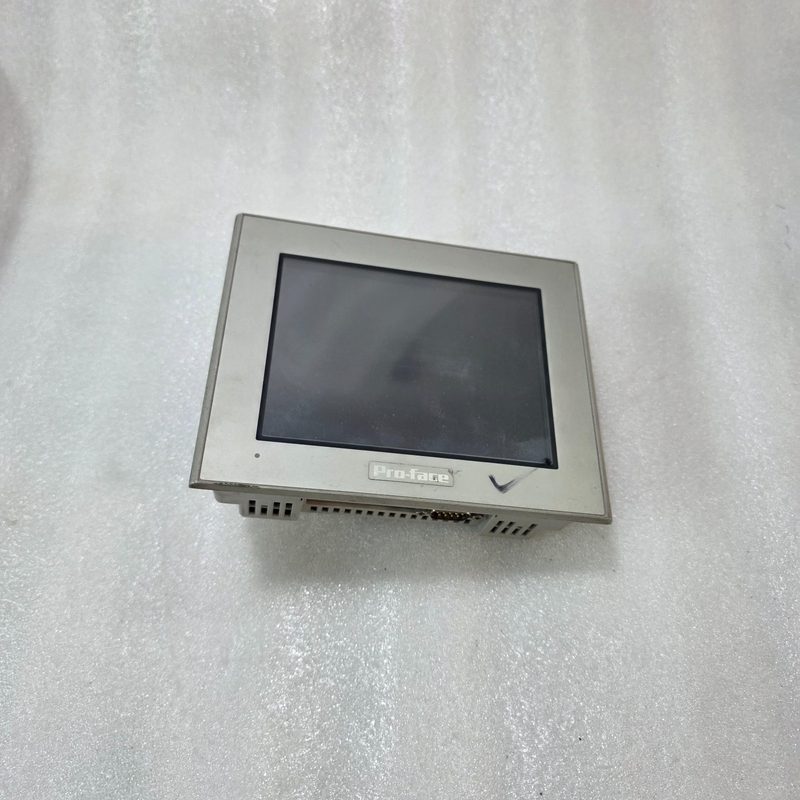 Панель оператора LT3301-L1-D24-C
