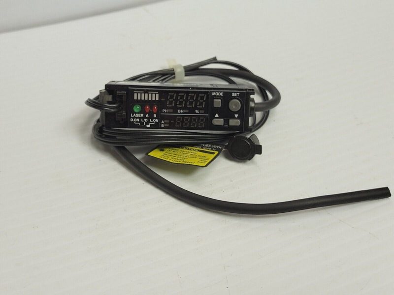 Фотоэлектрический датчик Keyence LV-21AP